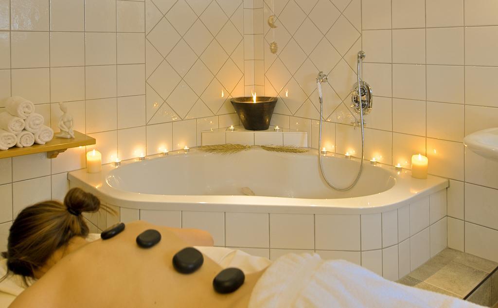רדשטאדט Hotel Zum Jungen Roemer מראה חיצוני תמונה