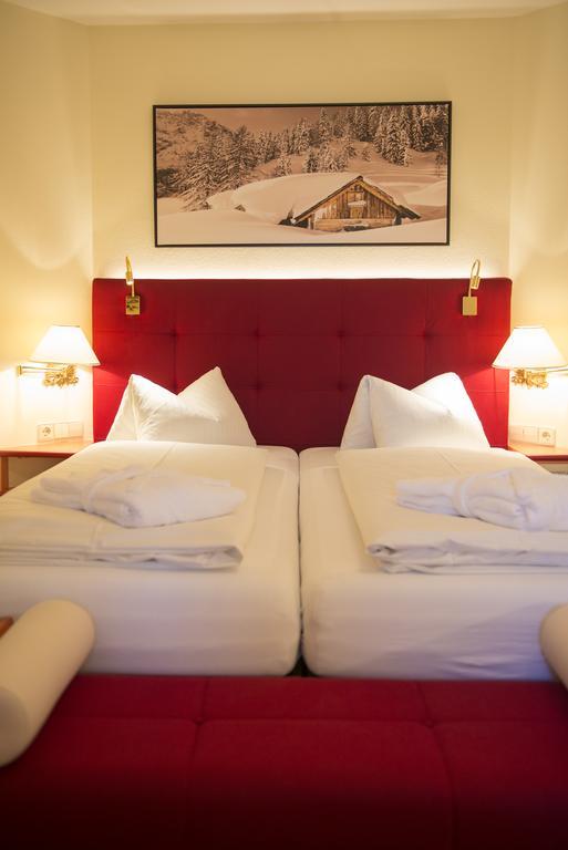 רדשטאדט Hotel Zum Jungen Roemer חדר תמונה