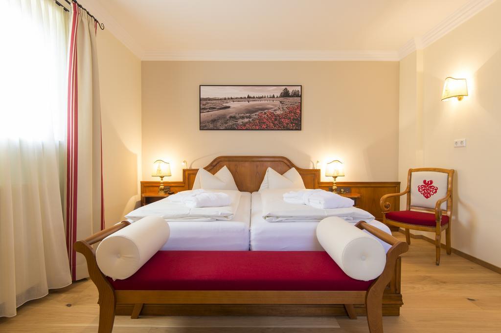 רדשטאדט Hotel Zum Jungen Roemer חדר תמונה