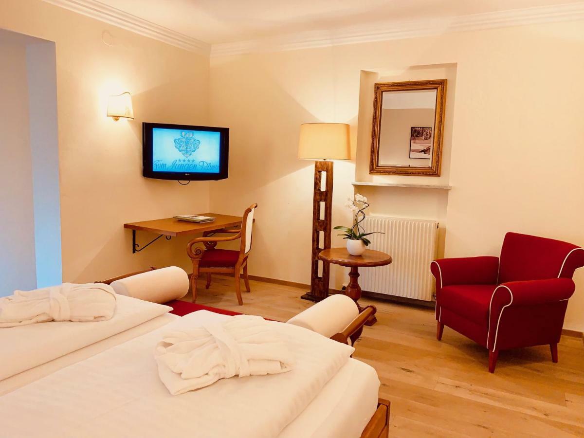 רדשטאדט Hotel Zum Jungen Roemer מראה חיצוני תמונה